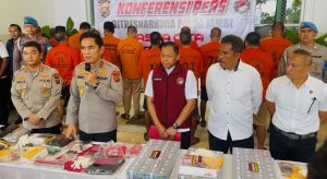 Ungkap Kasus Besar Narkoba, Polda Jambi Sita Senpi, Uang Rp1,4 Miliar, Rumah hingga Kebun Pinang