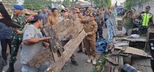 Ikut Tertibkan PKL Pasar Talang Banjar, Ketua DPRD Kota Jambi: Agar Lebih Tertata