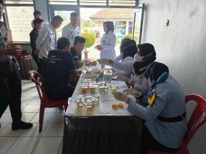 Kepala Hingga Warga Binaan Lapas Klas IIA Kota Jambi Jalani Tes Urine Mendadak, Ini Hasilnya 
