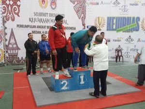 Dua Lifter Muda Jambi Berhasil Bawa Pulang Dua Emas dan Satu Perak Kejurnas