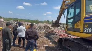 10,8 Ton Bawang Merah Hasil Tangkapan Ditpolairud Polda Jambi Dimusnahkan