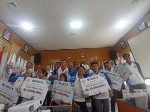 Atlet Periah Medali PON Bela Diri Kudus Terima Bonus dari KONI Jambi