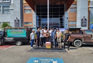 Kejati Jambi Salurkan Bantuan Kemanusiaan untuk Korban Bencana Alam Sumbar