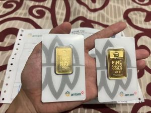 Harga Emas Antam Melejit, Tembus Rp3,027 Juta Per Gram