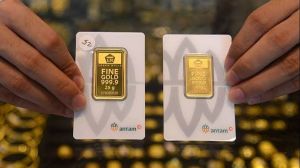 Harga Emas Antam Merosot