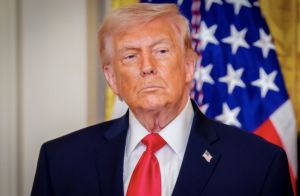Harga Minyak Naik, Kebijakan Trump Disalahkan Mayoritas Warga AS