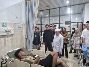 Lebaran Penuh Empati, Gubernur Bawa Tali Asih dan Pastikan Layanan Rumah Sakit Tetap Prima