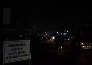 Listrik se-Sumatera Padam Total, Pemerintah Didesak Audit Menyeluruh PLN