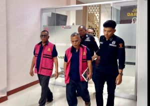 Dua Tersangka Korupsi Pengadaan Tanah Akses Pelabuhan Ujung Jabung Diserahkan ke JPU
