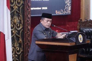 Gubernur Al Haris Sampaikan Nota Keuangan Perubahan APBD 2026